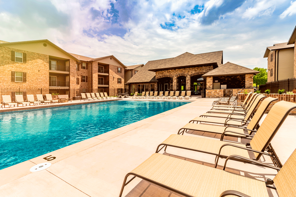 The pool at 17th Place Apartments